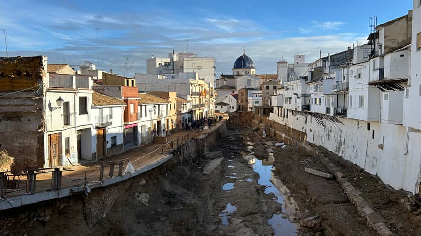 Deadly Spanish floods gave rise to a huge wave of disinformation. How can the media address it?