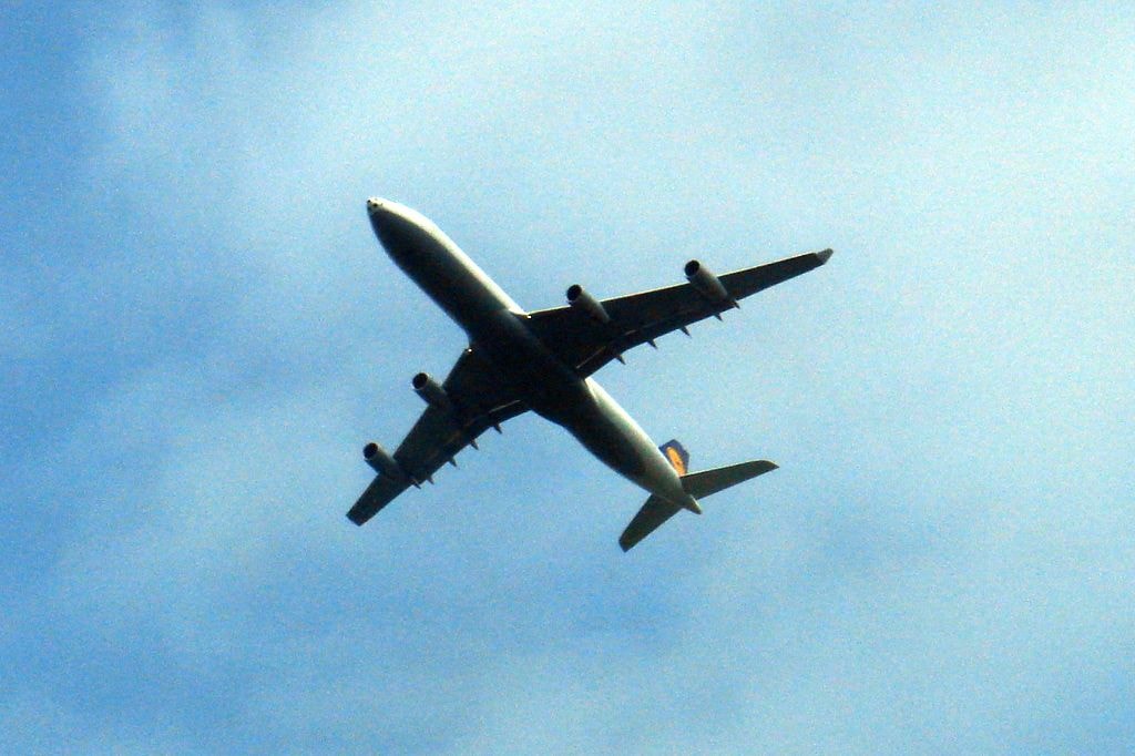 Venezuelan journalists exiled in Spain are torn between hope and fear for the future