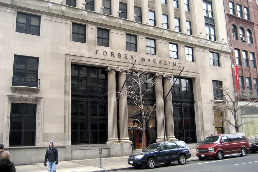 News aggregator traffic falls, Forbes deal in peril over reported Russian ties – weekly news digest