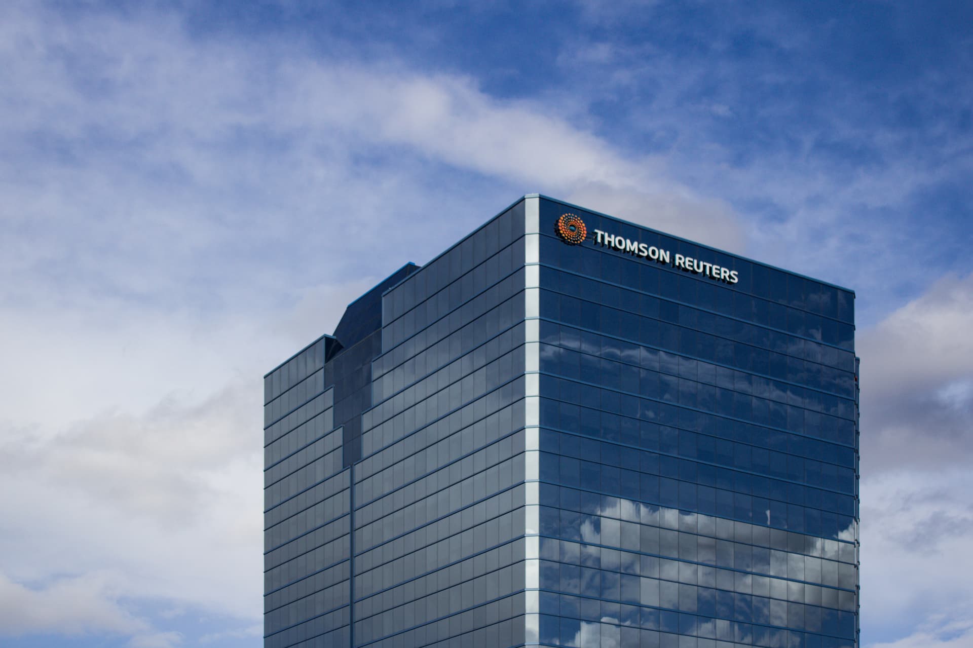 Thomson Reuters’ acquisition, Artifact shutdown – weekly news digest