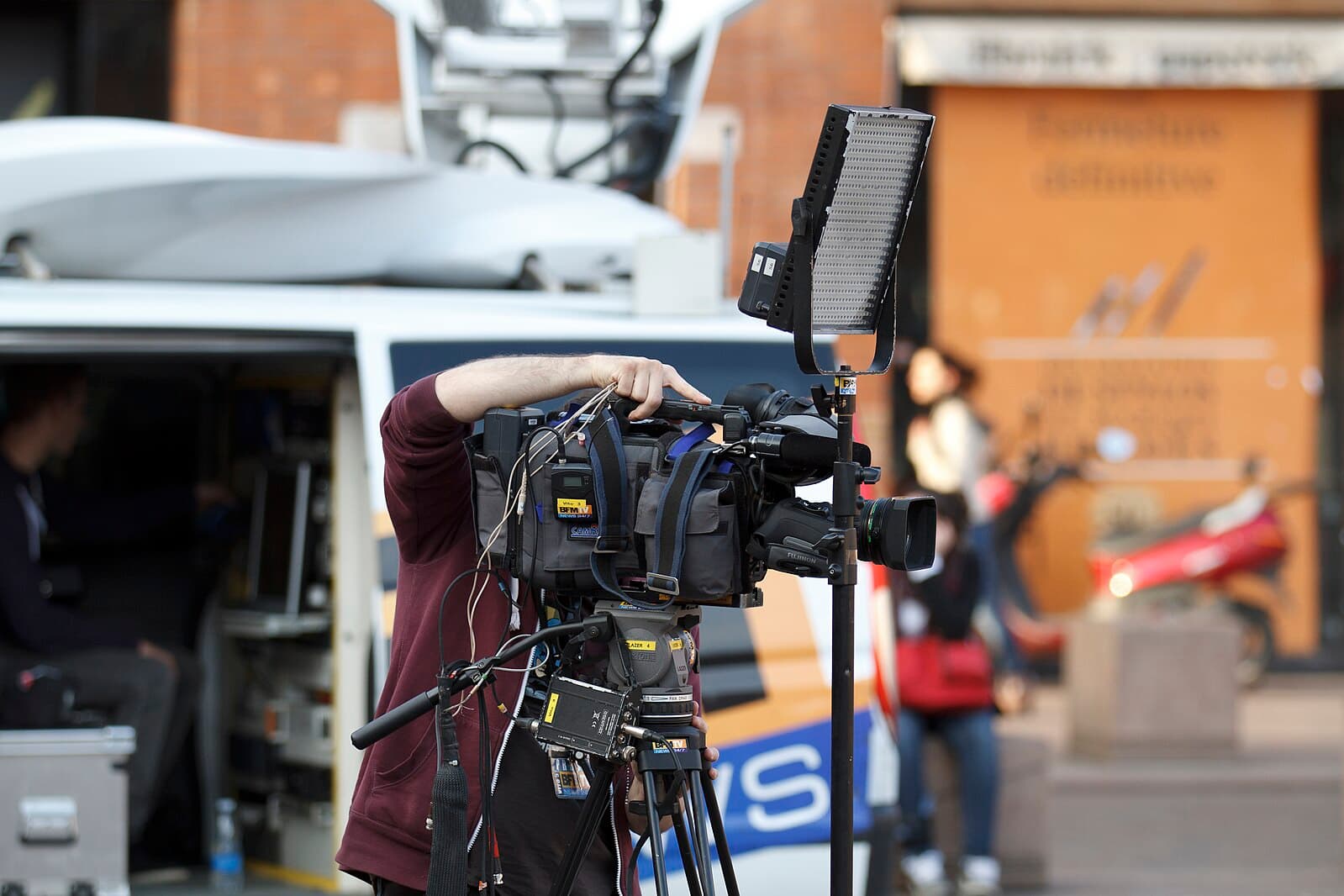 BFM TV’s purchase in France, Belsat TV cuts in Poland – weekly news digest